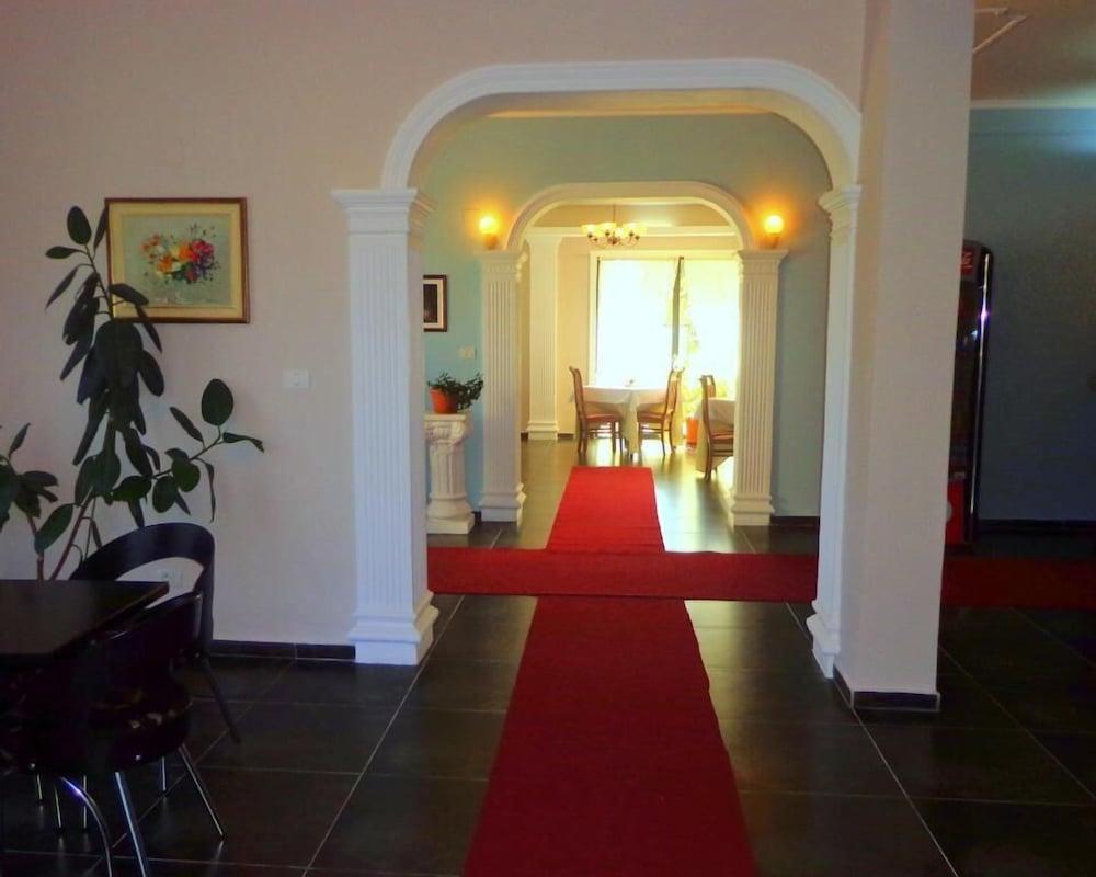 Hotel Viktoria Tirana Mjull-Bethore Exterior foto